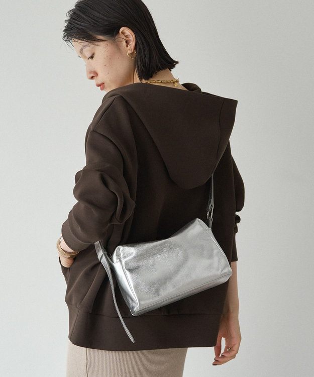 ラシット レザーショルダーバッグ　未使用‼️ 2025AW新作】レザースクエアショルダーバッグ(CE-1575) / russet