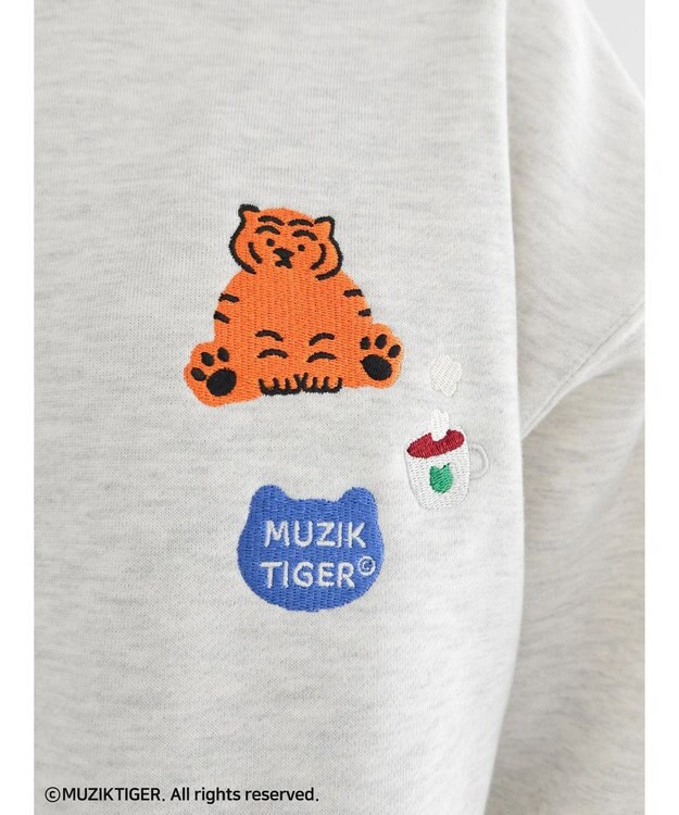 Green Parks ムジークタイガー／裏起毛刺しゅうプルオーバー Oatmeal