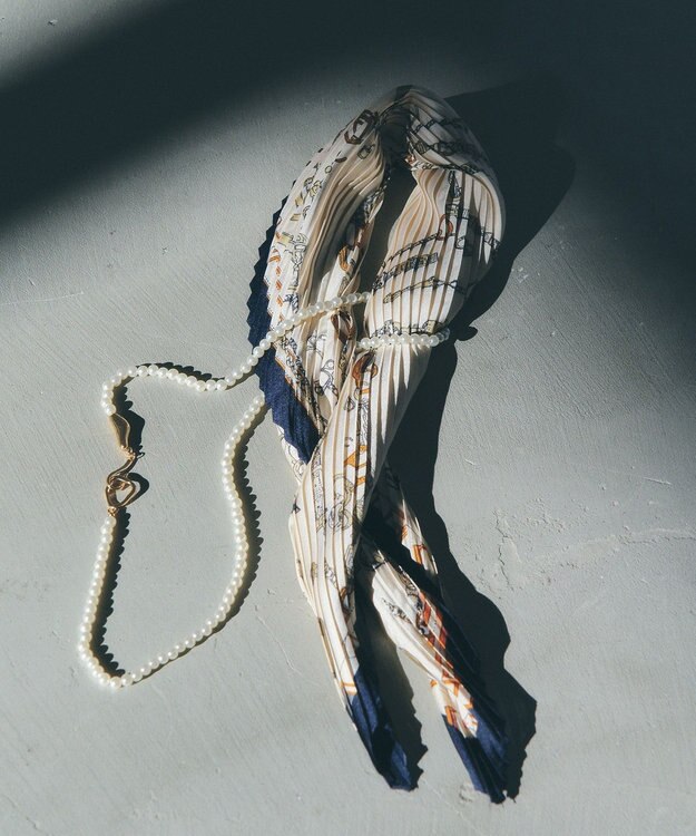 YECCA VECCA ビットプリントプリーツスカーフ Off White