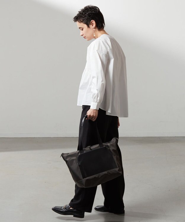 Y'SACCS ナイロン×リサイクルレザー　コンビマルチトート グレー