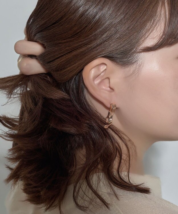 Phoebe ニュアンスリボンピアス　ローズゴールド ローズゴールド