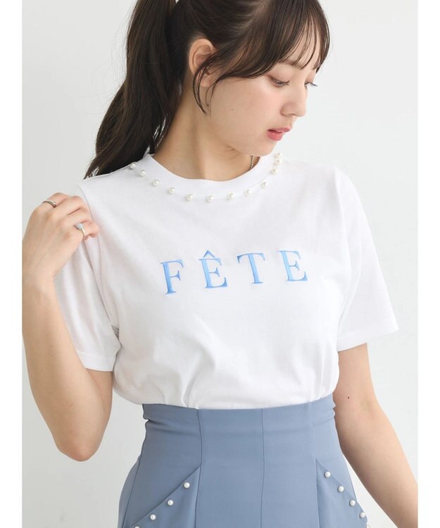 earth music&ecology 襟パール刺繍ロゴＴシャツ White