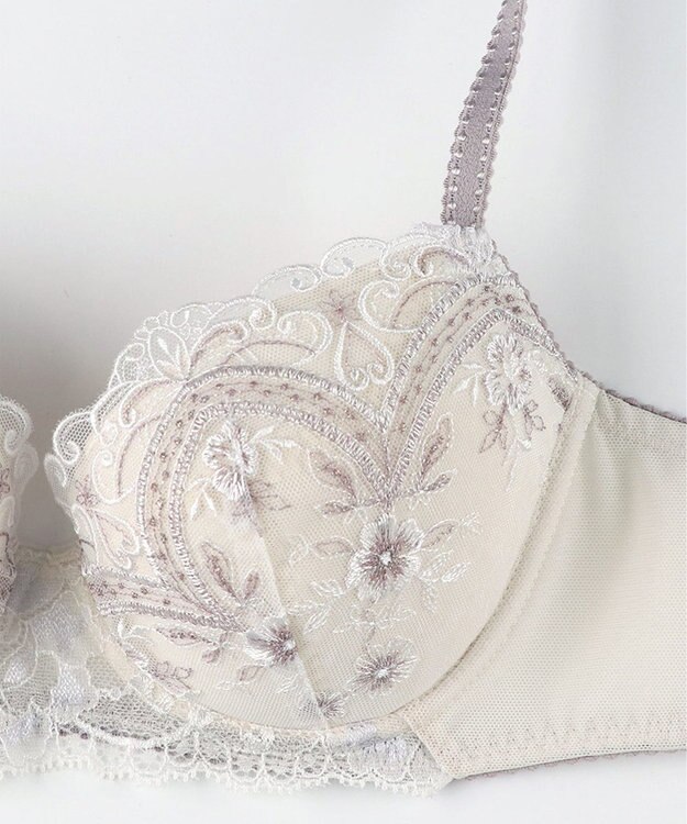 Wing ブラジャー Wing Lesiage 谷間ふっくら 脇高設計 サイドすっきり 【6000シリーズ】 ブラ PB6000 ウイング／ワコール アイボリー