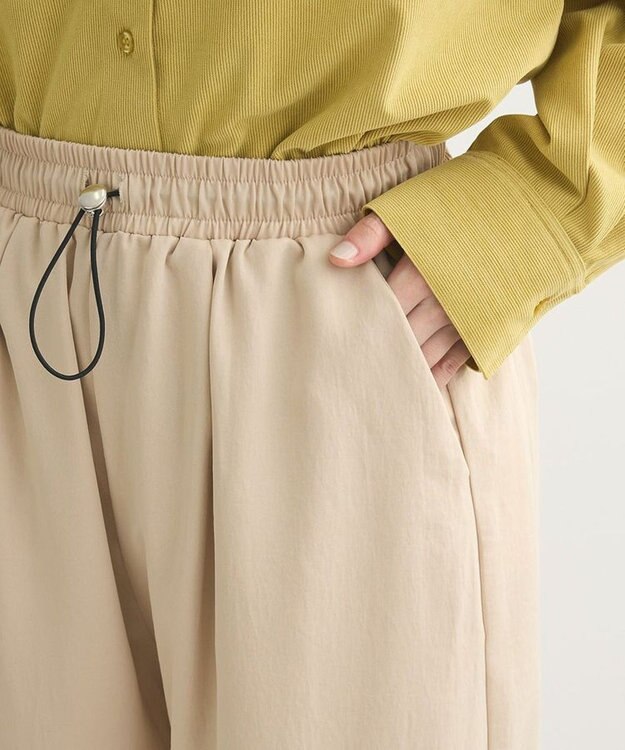 Green Parks つやサテンパンツ Light Beige