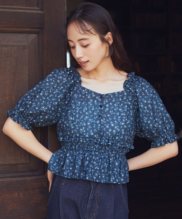 earth music&ecology フラワー刺繍フリルヘムブラウス Navy