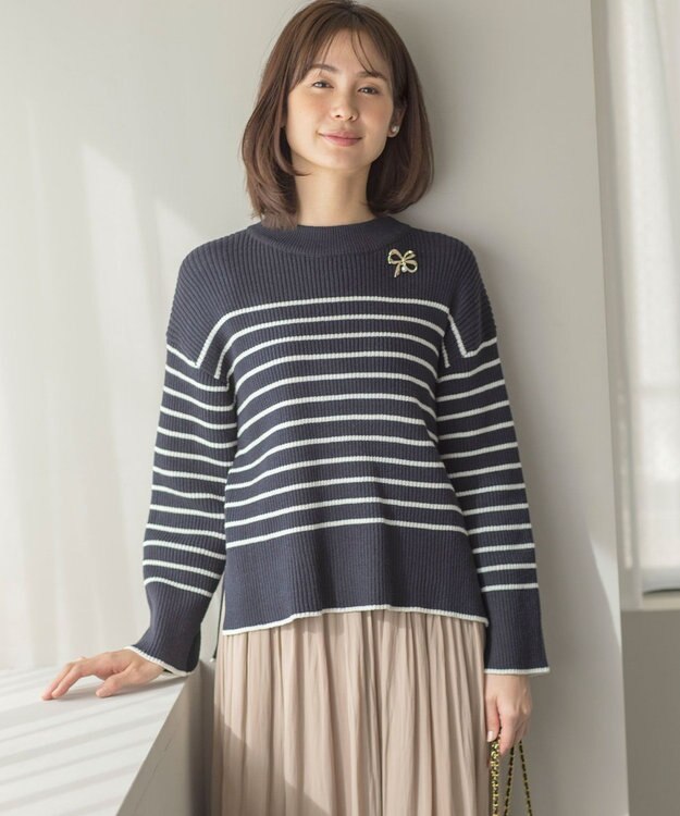 組曲 L 【WEB限定】ハイネック ゆるボーダーニット ネイビー×オフ系1