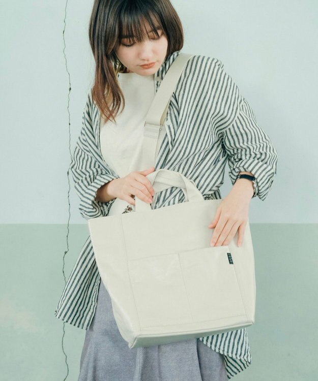 YUSHI NUANCE - TOTE SHOULDER 本革トートショルダー ホワイト