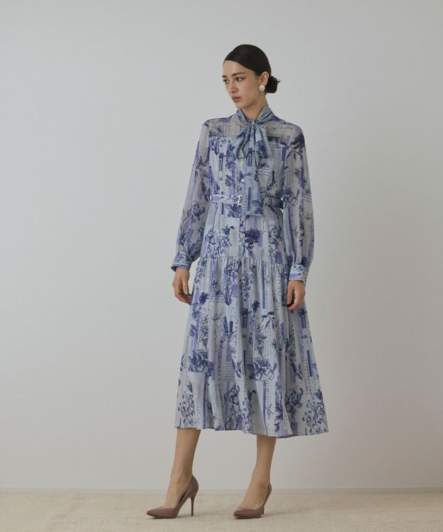 GRACE CONTINENTAL ロゴフラワ－プリントボウタイワンピース ブルー