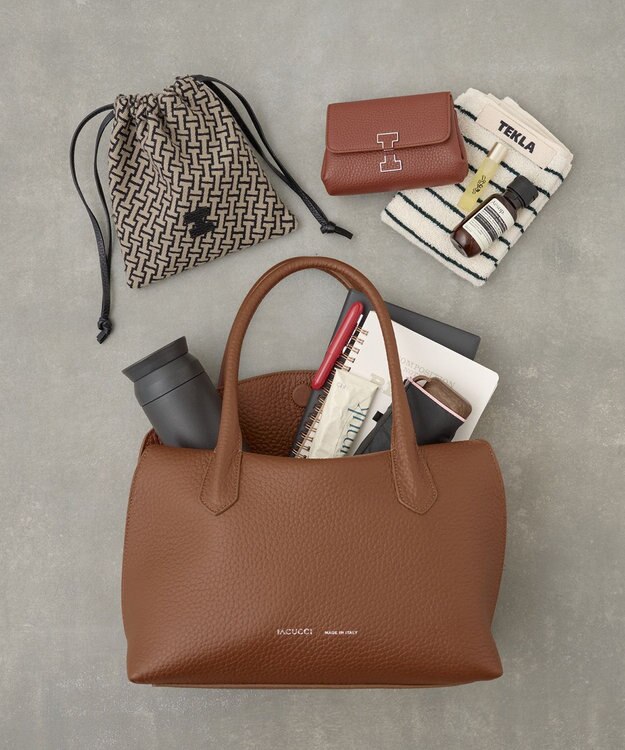 IACUCCI ＜GISELe12月号掲載＞ラーナ M ALCE ブラウン