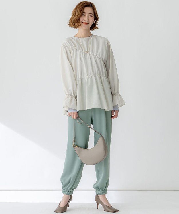 23区 【防シワ性/吸水速乾】ジョーゼットサテン ジョグパンツ ライトグリーン系