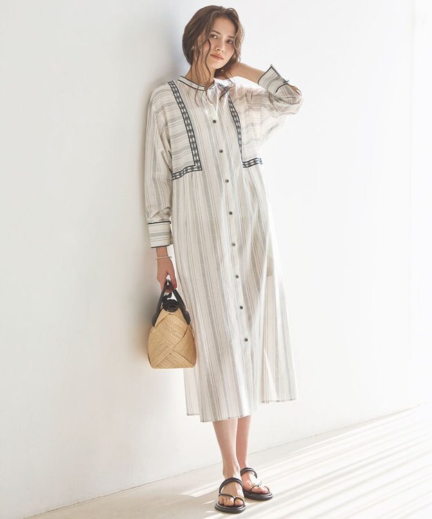 23区 L 【SLOW/一部店舗限定】ストライプエンブロイダリー ワンピース ホワイト系1