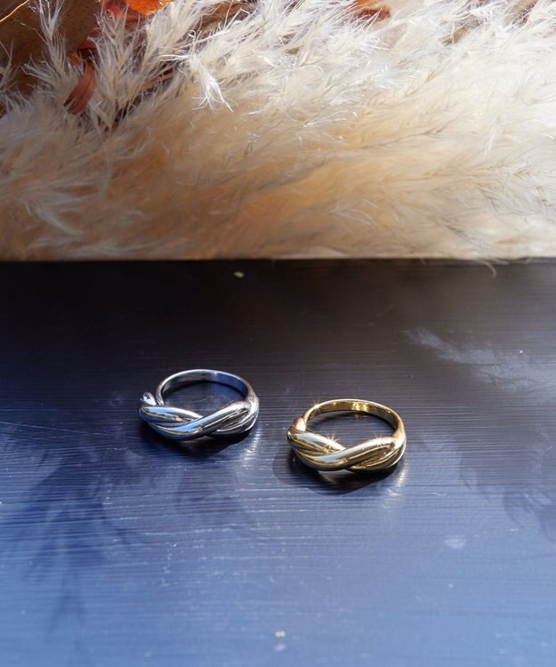 Tiaclasse ツイストモチーフリング シルバー