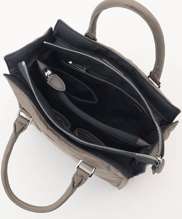 Y'SACCS ツイルナイロン　スクエアトート　Sサイズ グレージュ【web限定カラー】