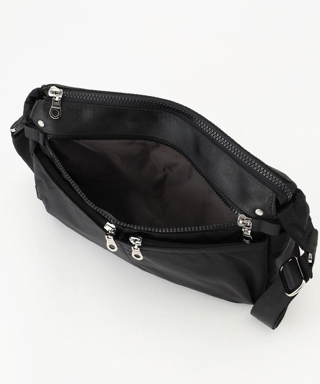 Y'SACCS テープデザイン　トラベルショルダーバッグ ブラック