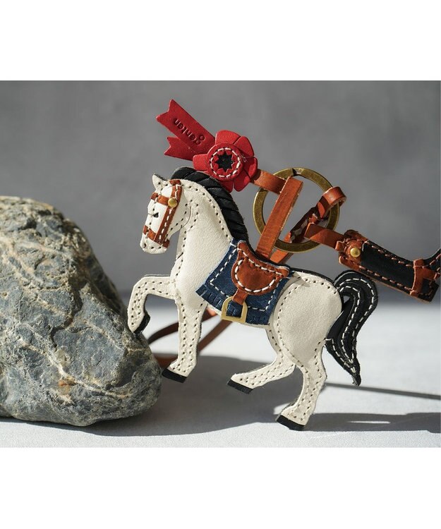 genten ワクワクチャーム 白馬 アイボリー