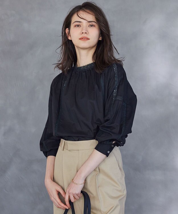 23区 【SLOW/洗える】コットンローン トーションレース ブラウス ブラック系