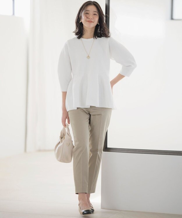 組曲 【WEB限定】スポンディッシュペプラム ニット アイボリー系