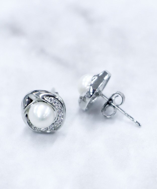 Tiaclasse 【金属アレルギー対応】淡水パールピアス＆ネックレス シルバー