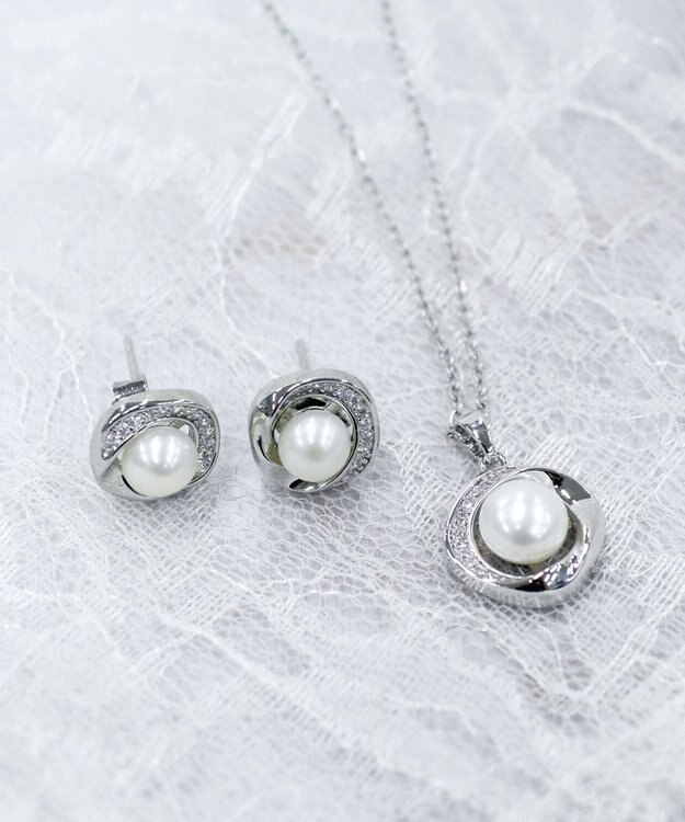 Tiaclasse 【金属アレルギー対応】淡水パールピアス＆ネックレス シルバー