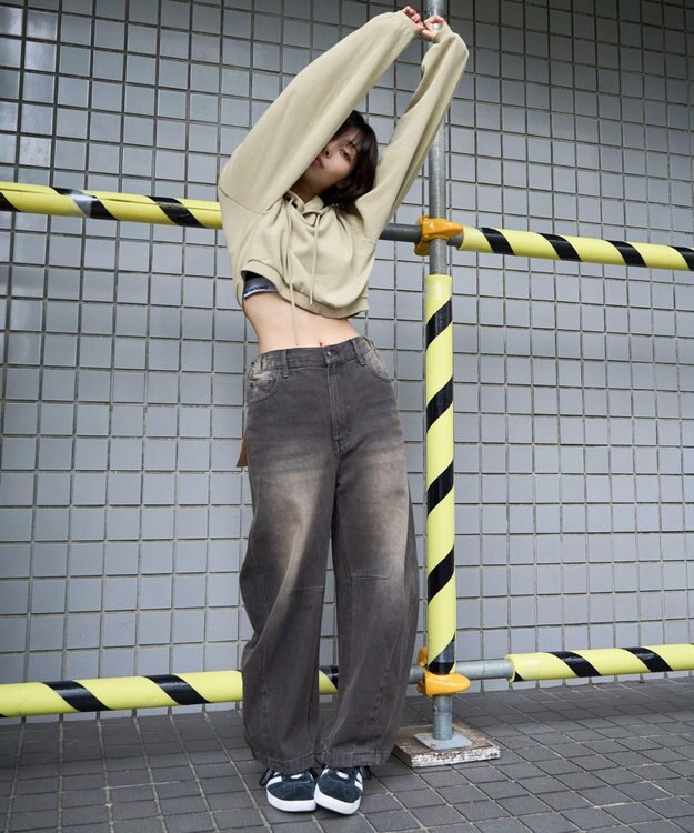 WEGO ピグメントショートグラフィックプルパーカー ベージュ