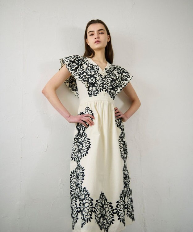 バイカラー刺繍コットンワンピース / GRACE CONTINENTAL