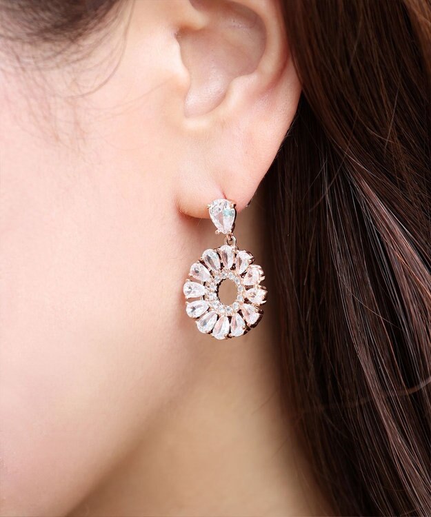 Tiaclasse 【金属アレルギー対応】クリスタルフラワーピアス ピンクゴールド