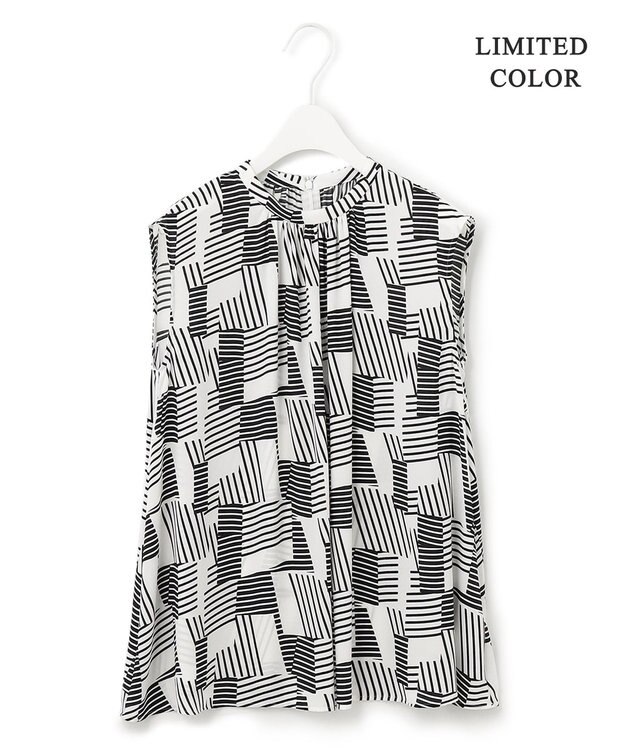 ICB 【WEB限定カラーあり】 Back Satin Amunzen ノースリーブブラウス オフホワイト系柄［WEB限定］