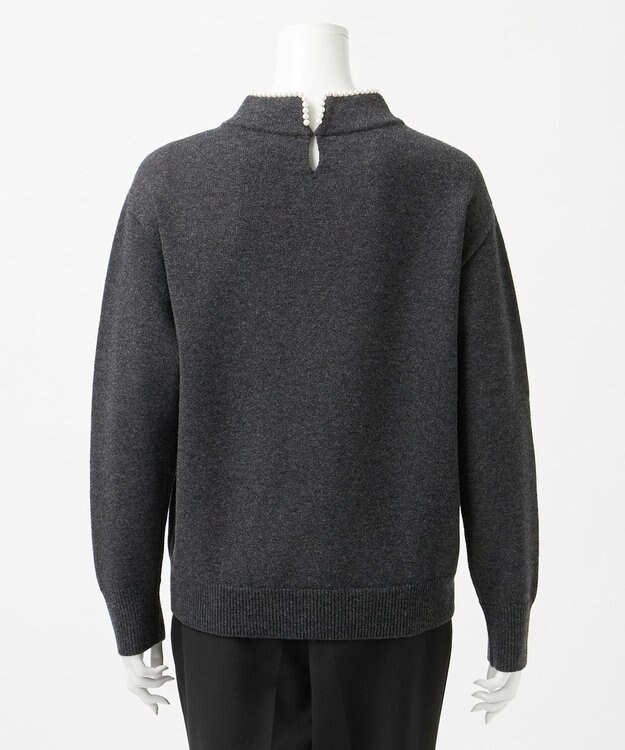 23区 【R(アール)】マイクロンメリノウール パールトリム ニット チャコールグレー系