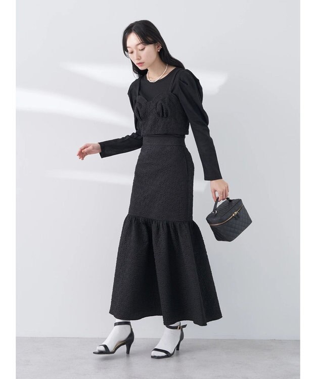 earth music&ecology エンボスフラワー　切替ボリュームスカート Black