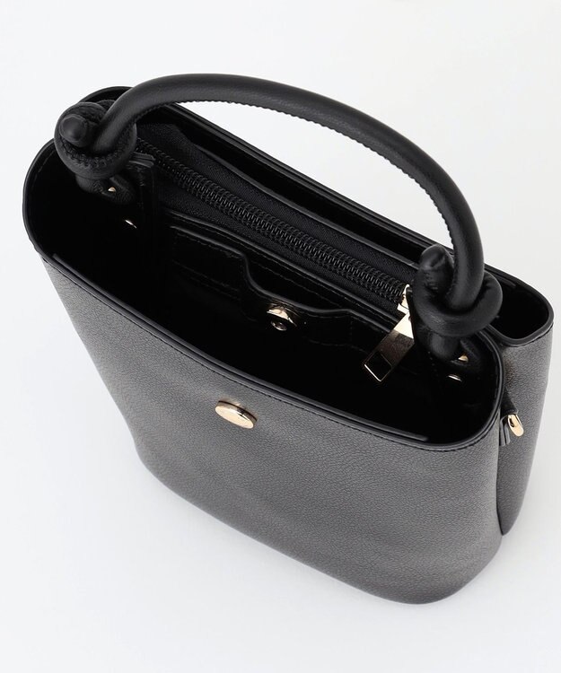 LA BAGAGERIE 【maison vert】 【多収納】ノットデザインポシェット ブラック