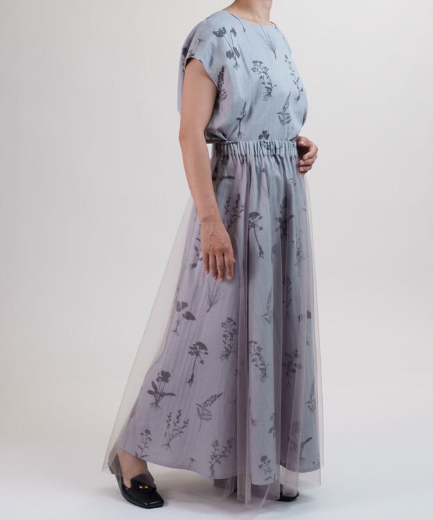 muuc 【ゆったりシルエットで涼しく上品】植物の影絵プリント プルオーバー グレー