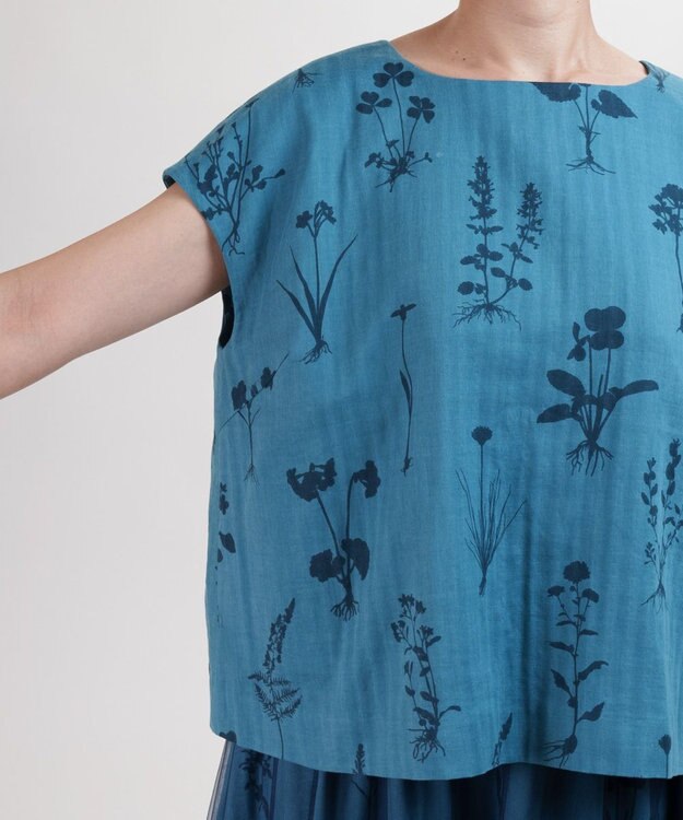 muuc 【ゆったりシルエットで涼しく上品】植物の影絵プリント プルオーバー ブルー