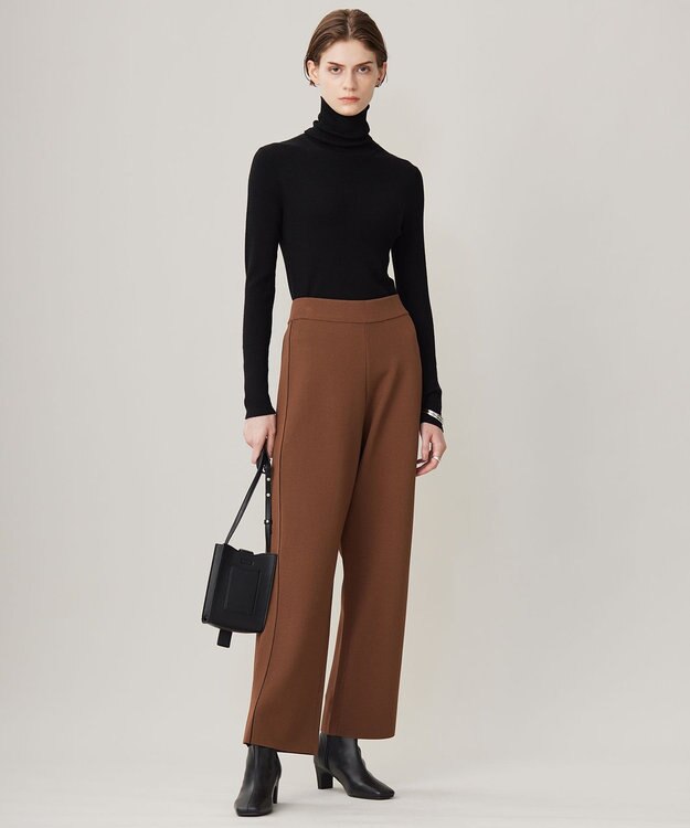 ICB 【CLASSY.1月号掲載・新色追加・洗える】エクストラファインメリノ タートルネックプルオーバー ブラック系