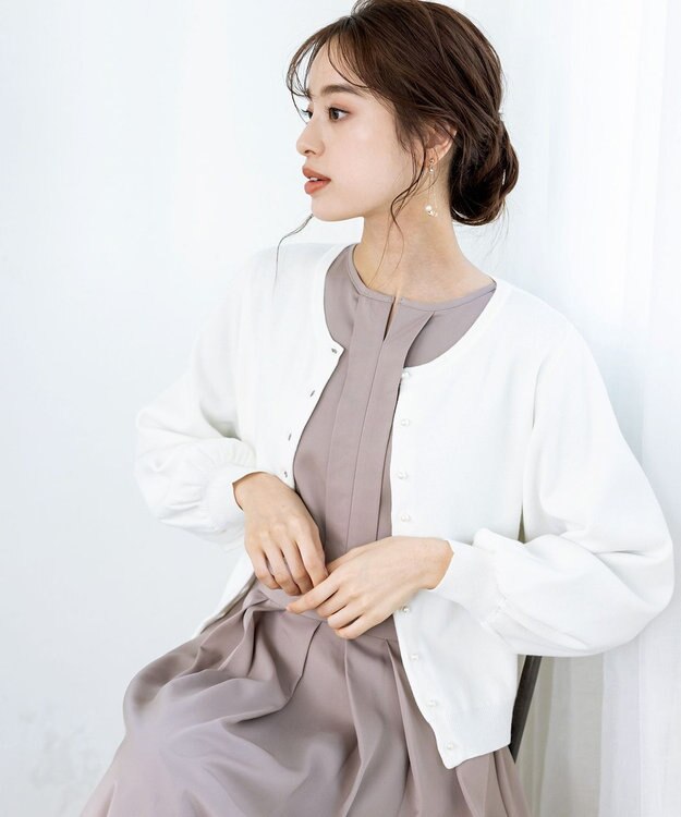 Tiaclasse 【洗える】パールボタンニットカーデ オフホワイト