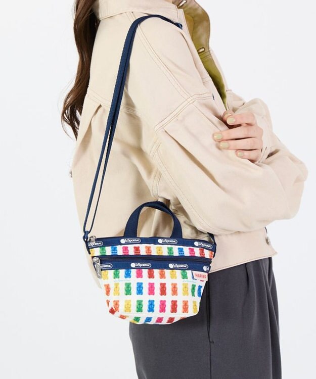 【新品】レスポートサック 3ZIP ハリボー　ゴールドベアーズ レスポートサック LeSportsac 3ZIP COSMETIC （ハリボーゴールド