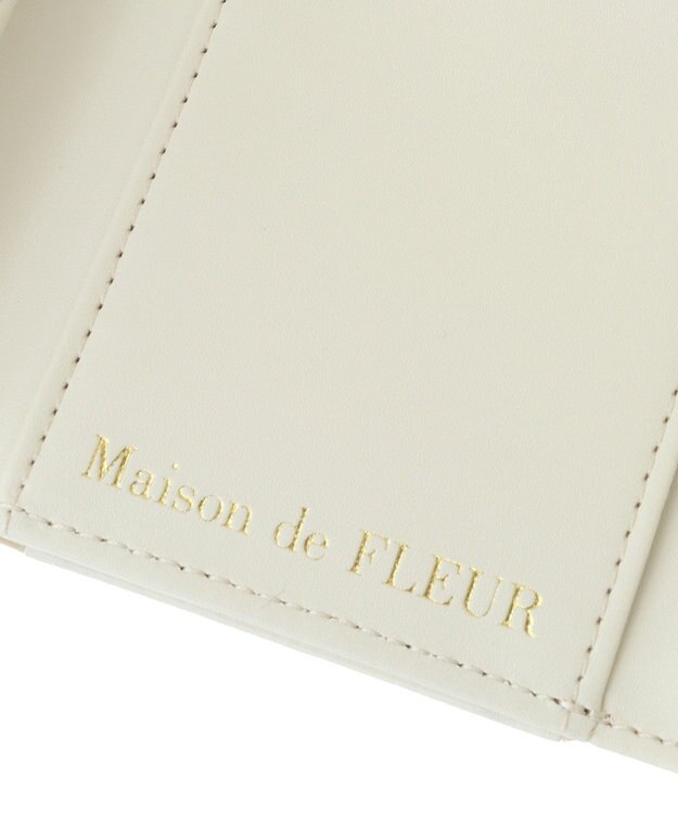 Maison de FLEUR リボンパールウォレット Ivory