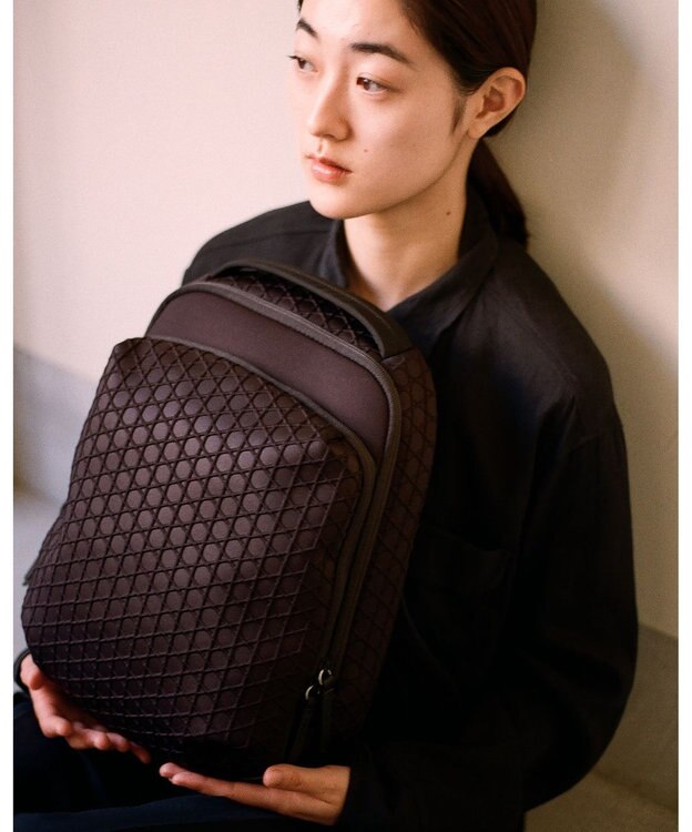MIYABIYA LAQUOH【撥水加工】篭目エンボスボンディングリュック ブラック