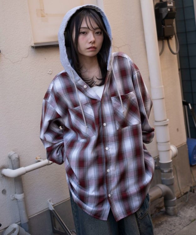 WEGO 【ユニセックス着用ITEM/MLサイズ展開】オンブレチェックフードシャツ（LS） レッドチェック1