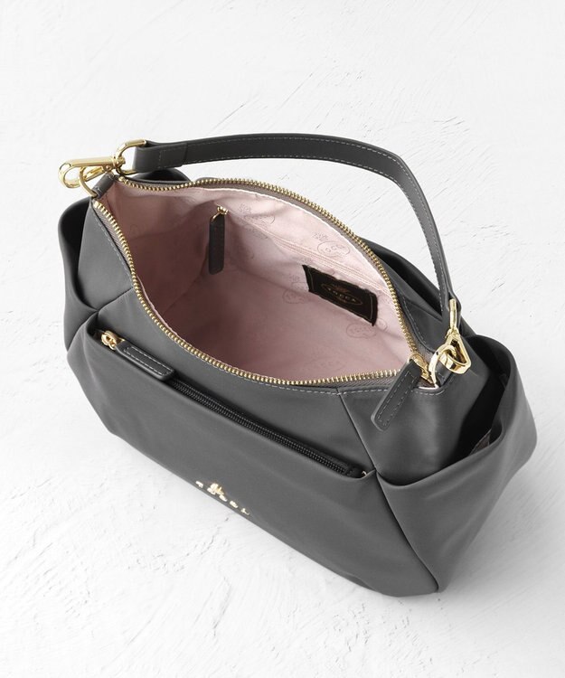 TOCCA 【大人百花掲載】PIECE OF CRESCENT NYLONBAG バッグ [新色]ライトグレー系