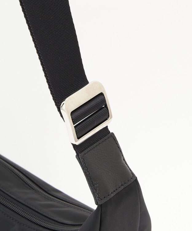 russet ナイロンラウンドショルダーバッグ (CE-1327-WEB) Black2