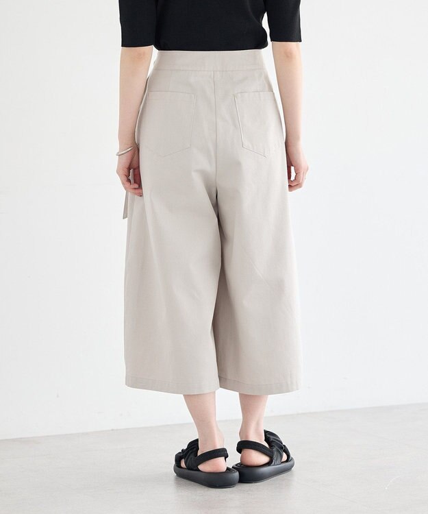 earth music&ecology ラップハーフパンツ Gray Beige