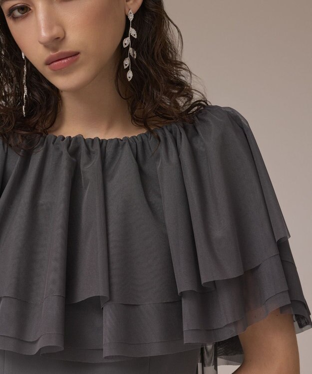 GRACE CONTINENTAL フリルケープサロペット グレー