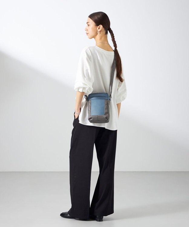 Y'SACCS ブロックモチーフポシェット ブルー【web限定カラー】