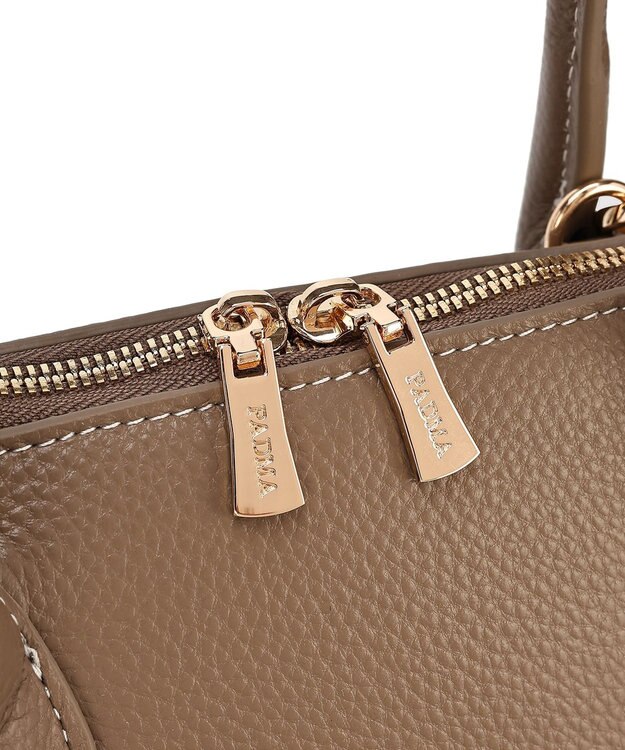 style code 【PADMA/パドマ】 キーチャーム付 本革ハンドバッグ トープ