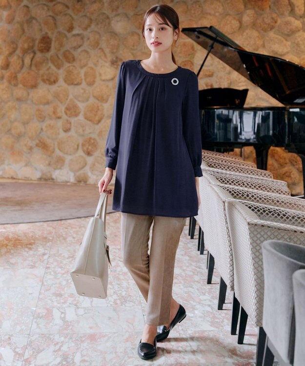 Tiaclasse L 【新色追加・洗える】裏起毛ジョーゼット胸元タックチュニックブラウス ネイビー