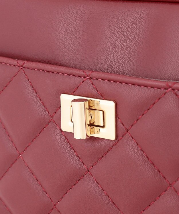 組曲 キルティングショルダー バッグ レッド系