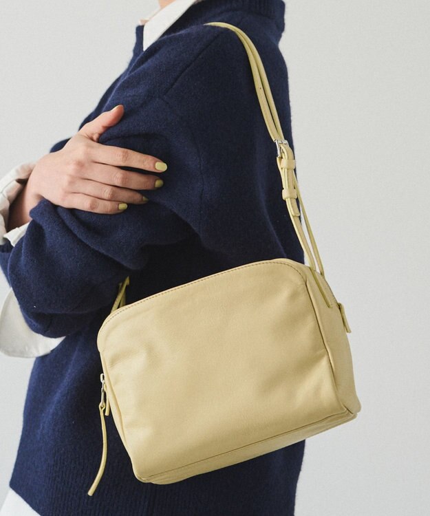 russet kuubo ボックストートバッグ(CE-1633) CreamYE