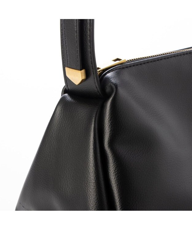 UNBILLION 【テレビ ドラマ着用アイテム】カシュカシュ cachecache / 合成皮革横長ショルダー ブラック