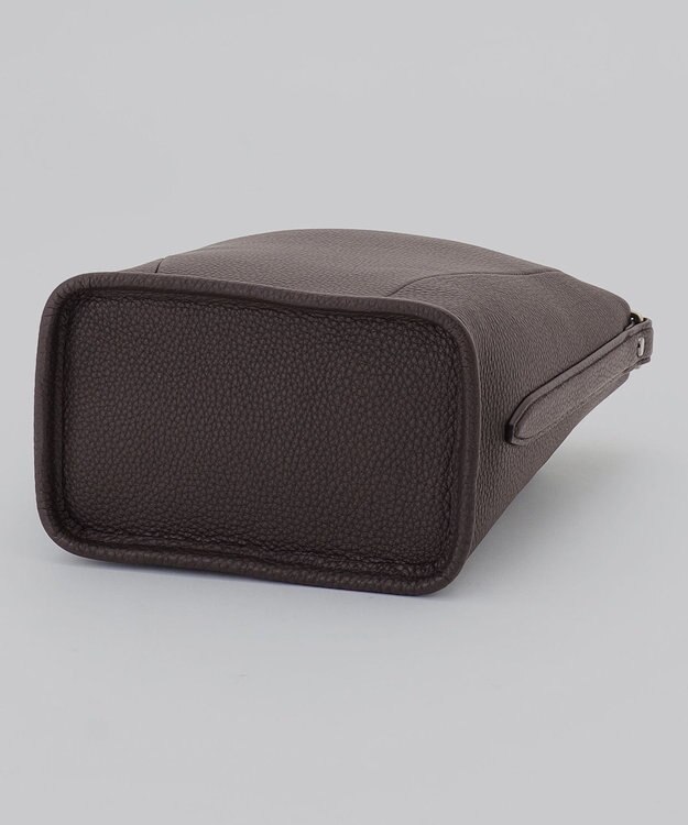 GOTAIRIKU 【ETIAM】シュリンク ハンド＆バングルバッグ《Follow》 ダークブラウン系