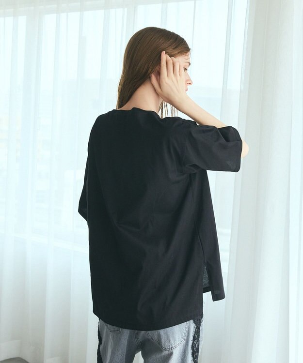 GRACE CONTINENTAL グラフィティプリントTシャツ ブラック